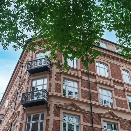 Maya - Solli Plass * Oslo