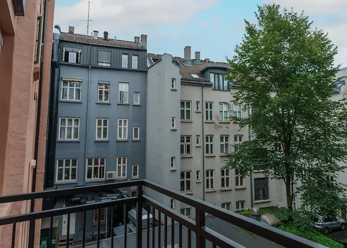 Maya - Solli Plass Oslo