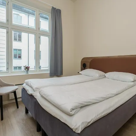 Maya - Solli Plass * אוסלו